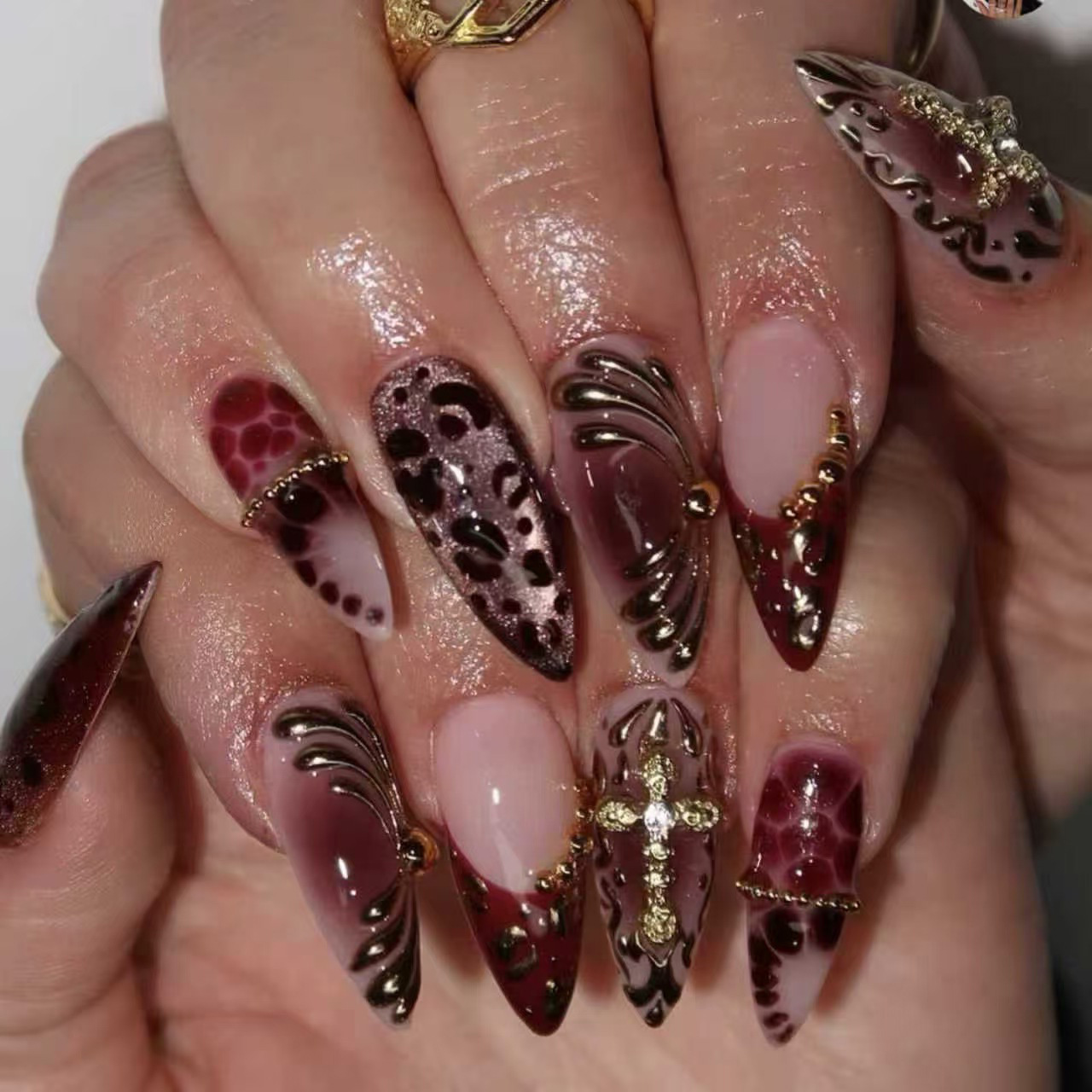 女性用ミディアムサイズのフェイクネイル、グラデーションコーヒ - Nail Art Design のレビューと価格