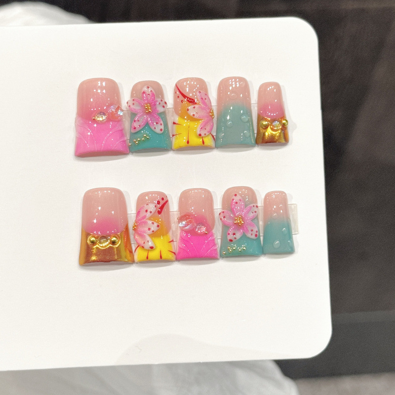 10個入り オーシャンスタイル フェイクネイル ダックビル  - Nail Art Design のレビューと価格