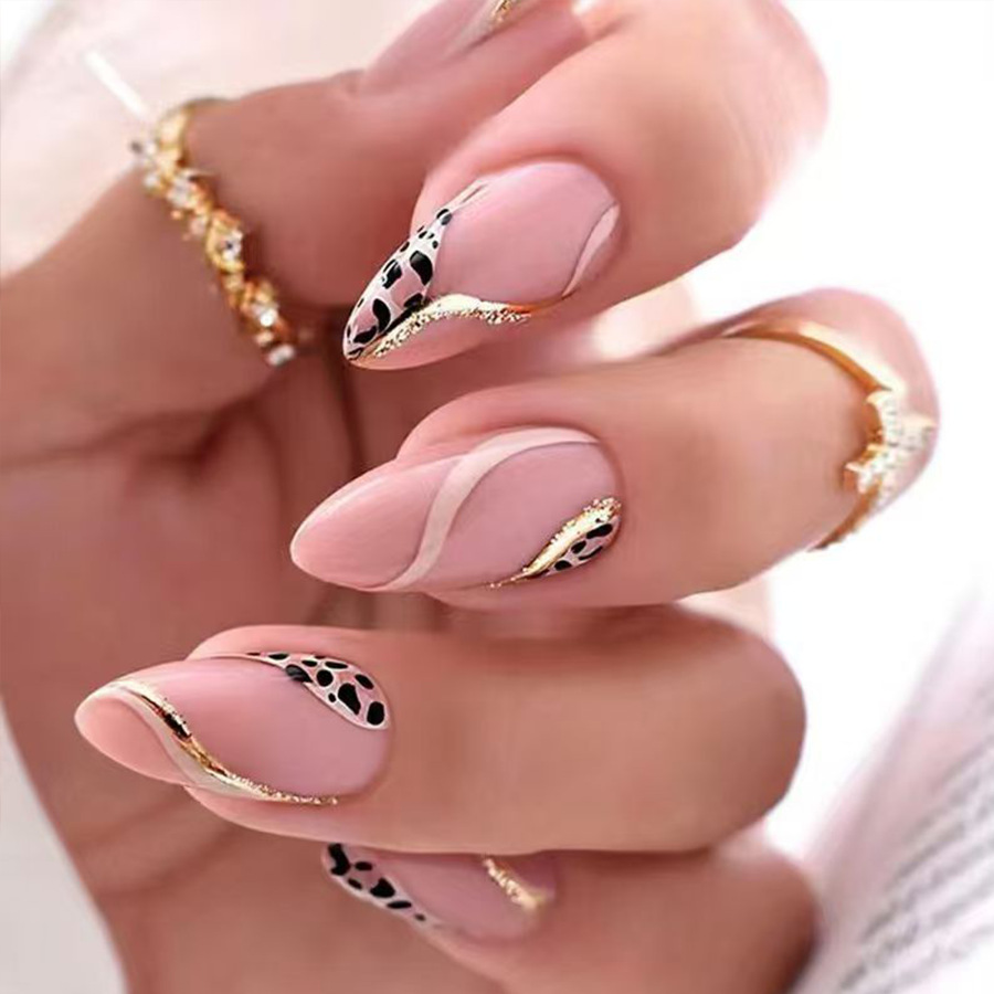 女性・女の子向けミディアムサイズのつけ爪、ヌードアーモンドネ - Nail Art Leopard のレビューと価格